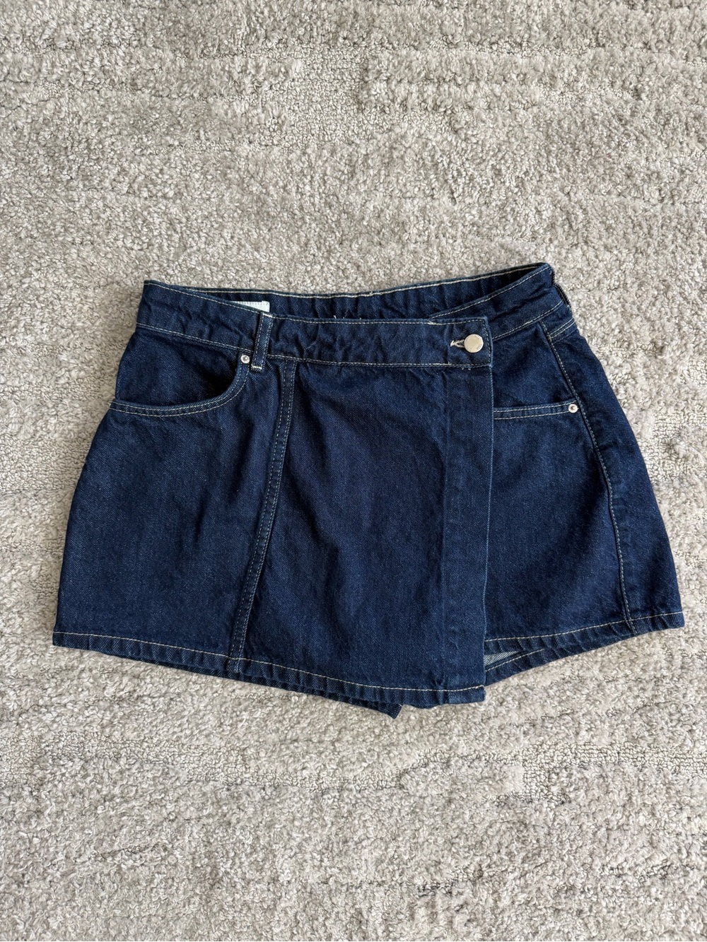 EUC Zara Size Medium Dark Wash Denim Skort